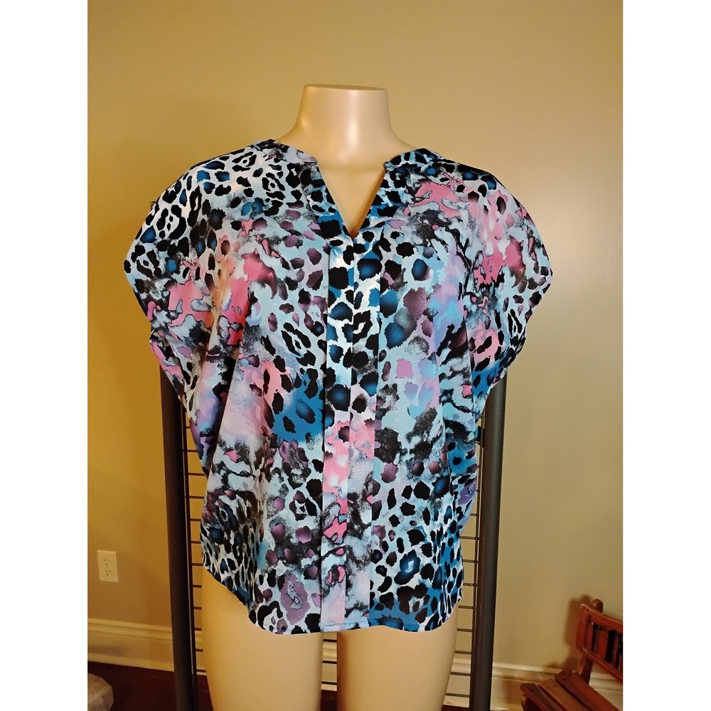 Jodifl Womens Abstract Animal Print V-Neck Dolman Blouse Blue Pink H9962‎ Small